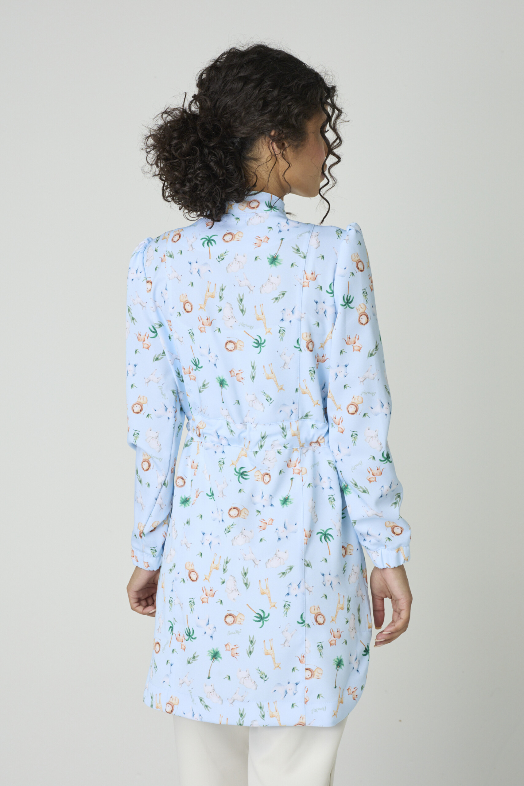 Jaleco LÓTUS estampado - Imagem 6